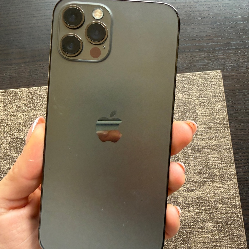 Apple iPhone 13 Pro  - Space Black Finish